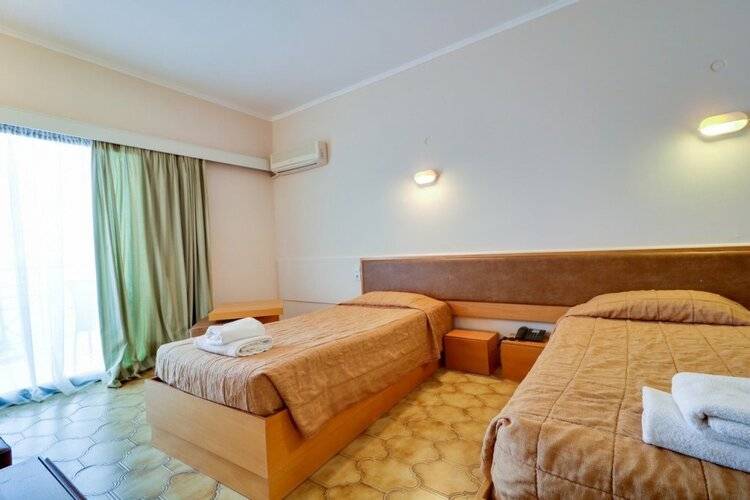 Calamos Beach Family Club Hotel