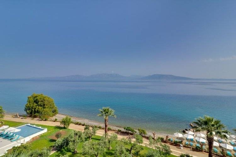 Calamos Beach Family Club Hotel