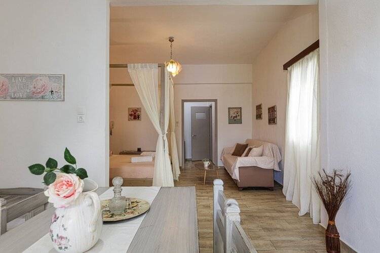 Kasteli Studios & Apartments
