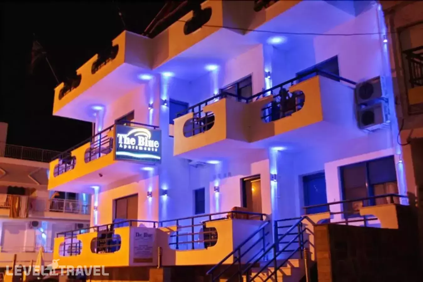 The Blue Apartments And Beach