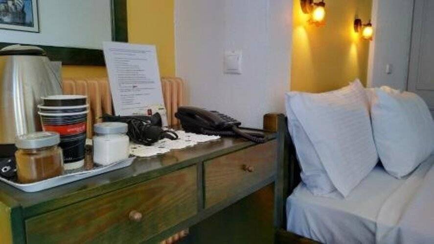 Anesis Hotel