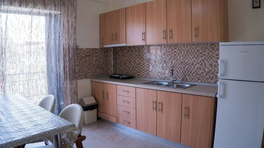 Milonas House Apartments