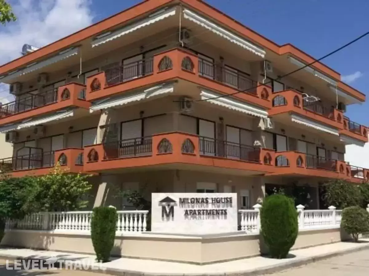 Milonas House Apartments