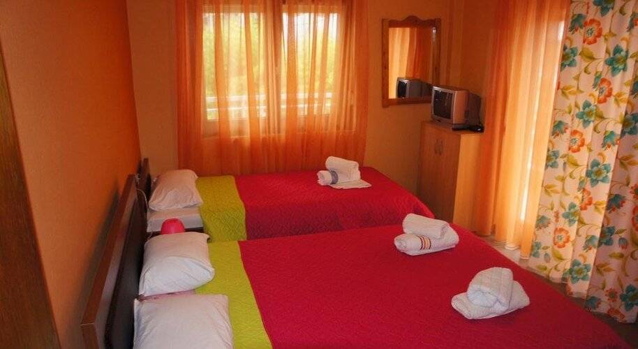 Niki Apartments