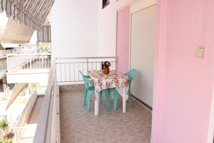 Niki Apartments