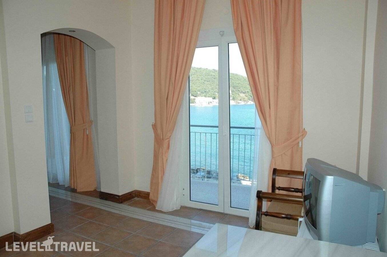фотографии отеля Golden View Beach Hotel в Греция(Эгина) - фото №15