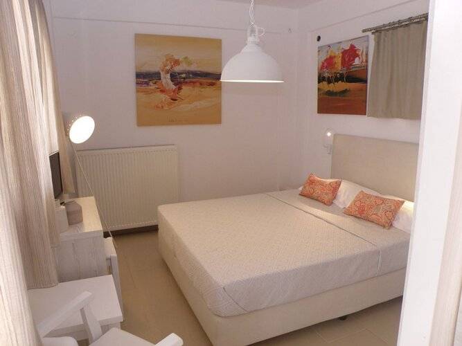 Koumaros Aparthotel