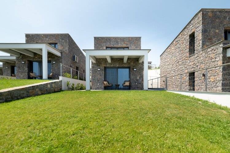Terra Olivia Luxury Villas And Suites