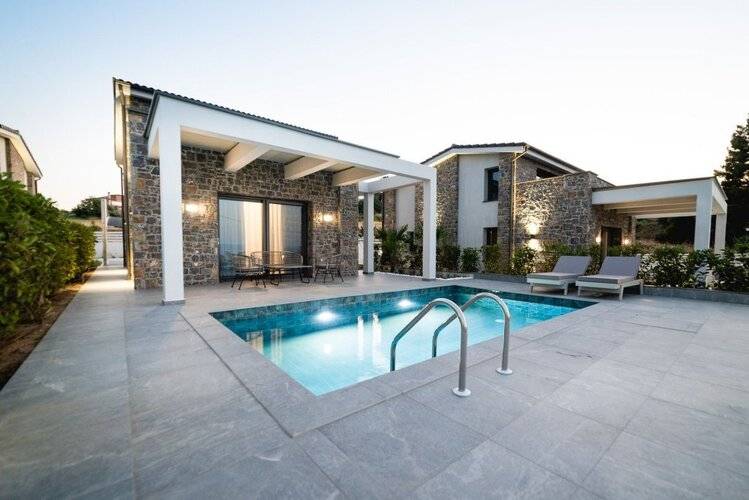 Terra Olivia Luxury Villas And Suites