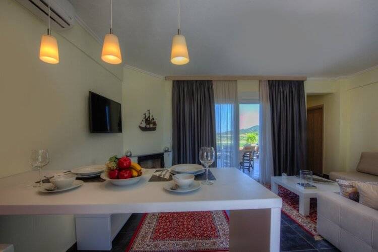 Sunny Villas Resort And Spa