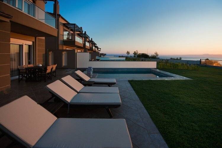Sunny Villas Resort And Spa