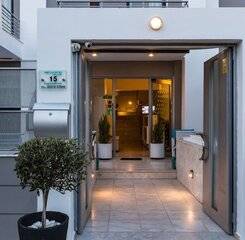 $item['hotel']['name']