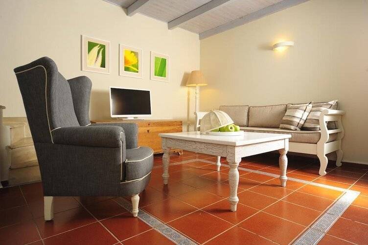 Mythos Suites Hotel (Adults Only 5+)