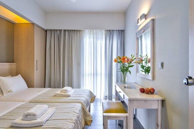 Palm Beach Apartments - Studio