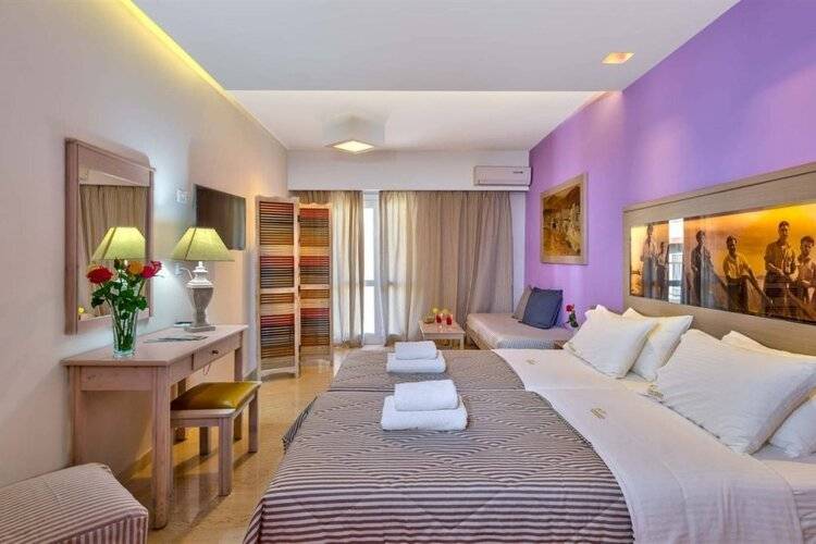 Palm Beach Apartments - Studio