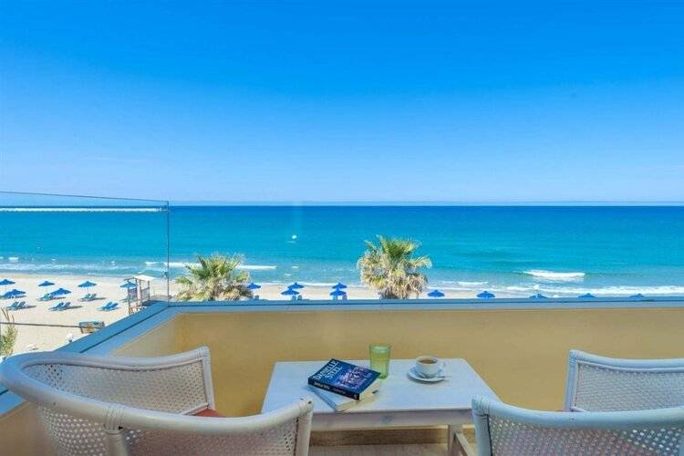 Palm Beach Apartments - Studio