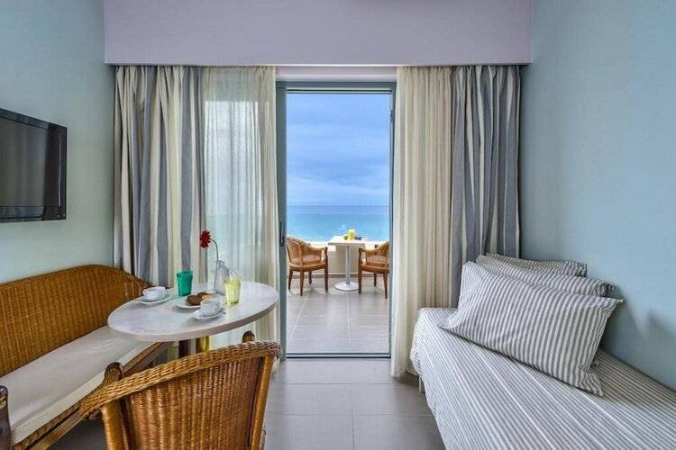 Palm Beach Apartments - Studio