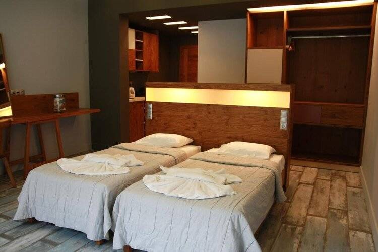 Palm Beach Apartments - Studio