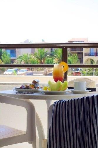 Trefon Hotel Apartments And Suites