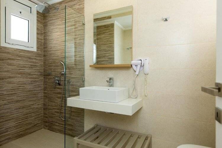 Trefon Hotel Apartments And Suites