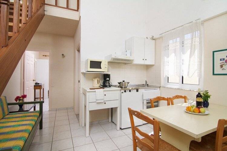 Trefon Hotel Apartments And Suites