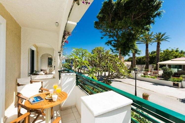 Trefon Hotel Apartments And Suites
