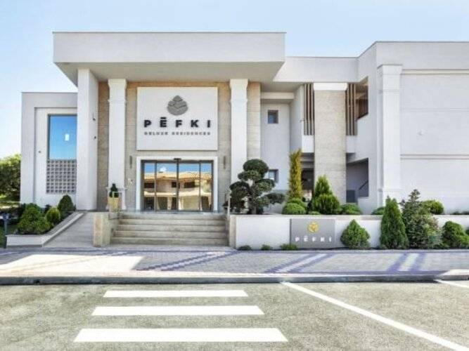 Pefki Deluxe Residences