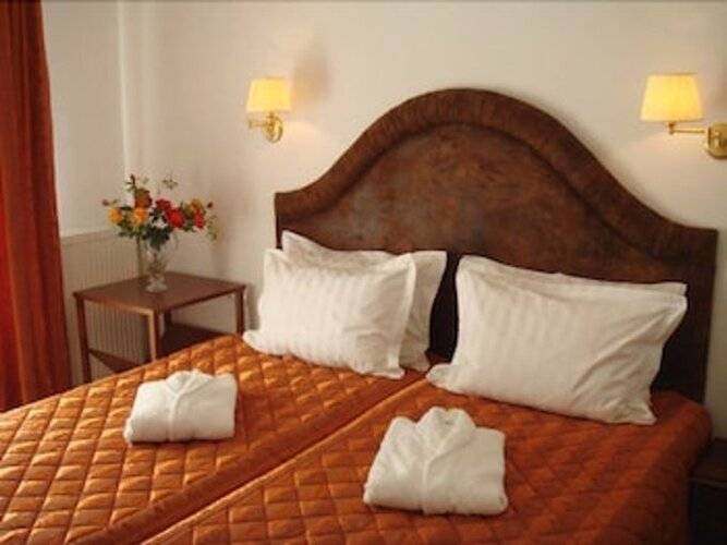 Alexandria Hotel