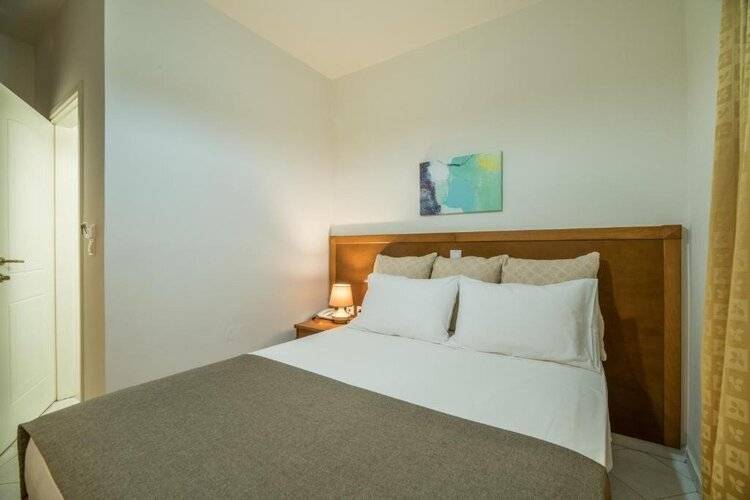 Hiona Holiday Hotel