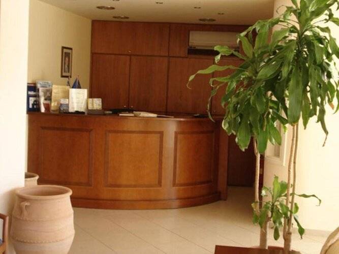Hiona Holiday Hotel