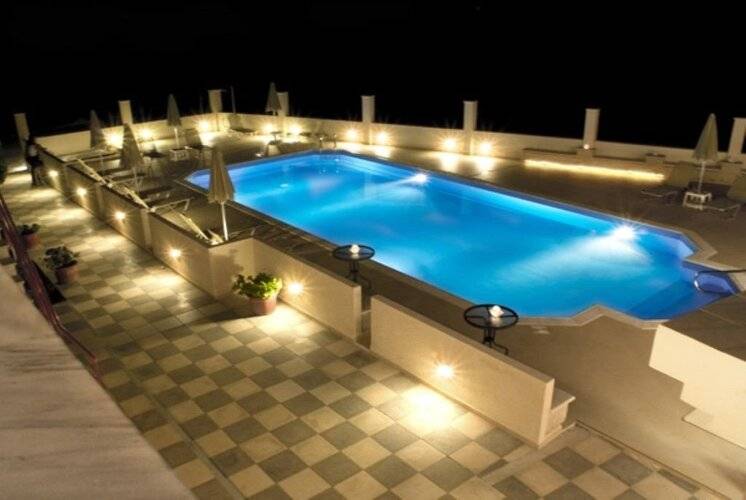 Hiona Holiday Hotel