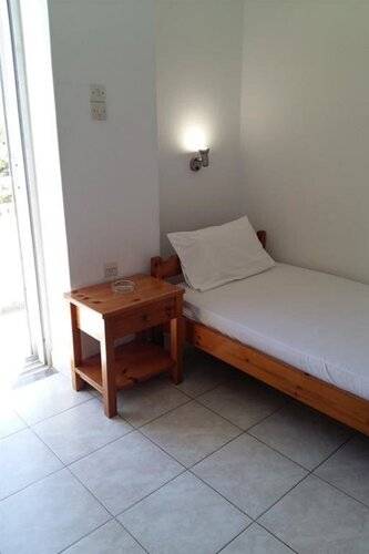 Nora Hotel