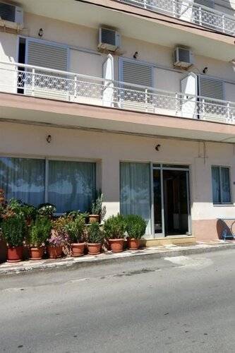 Nora Hotel