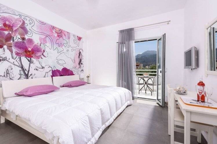 Angela Studios & Apartments