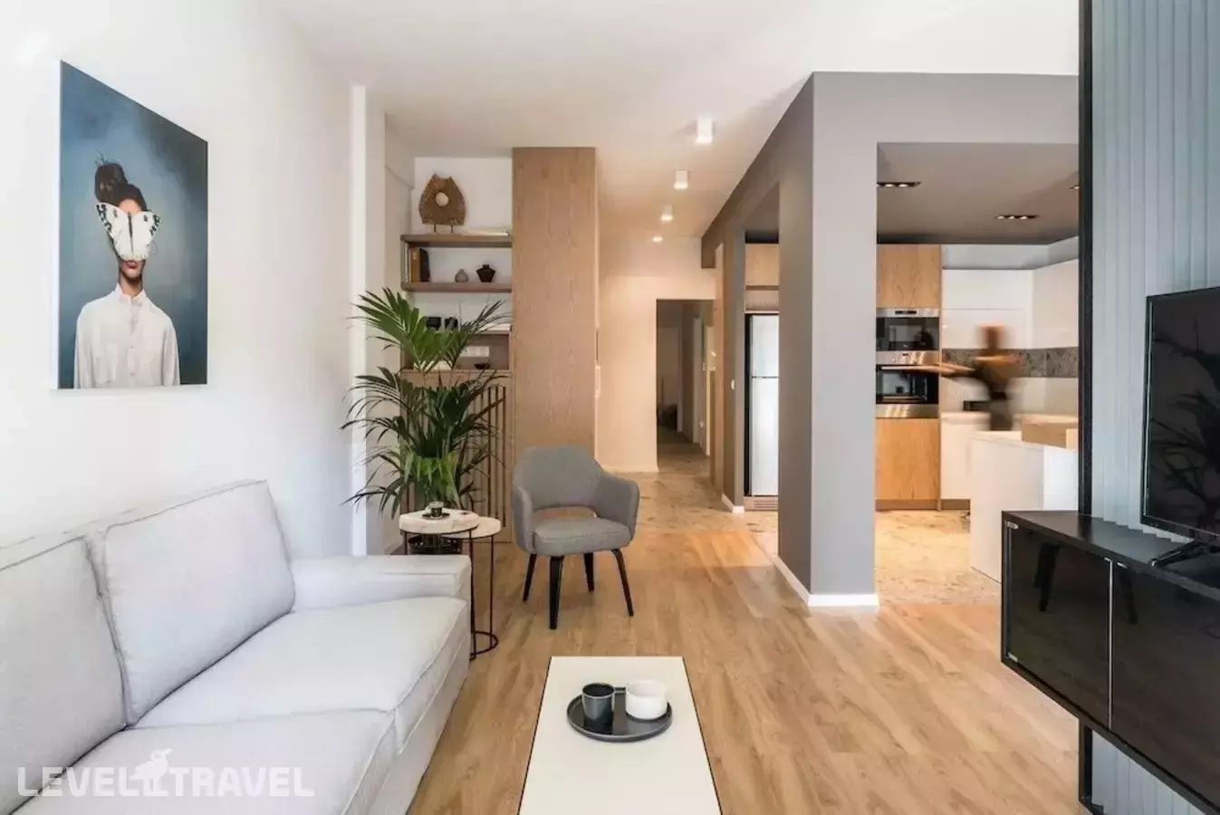 Central C&P Minimal Apartment