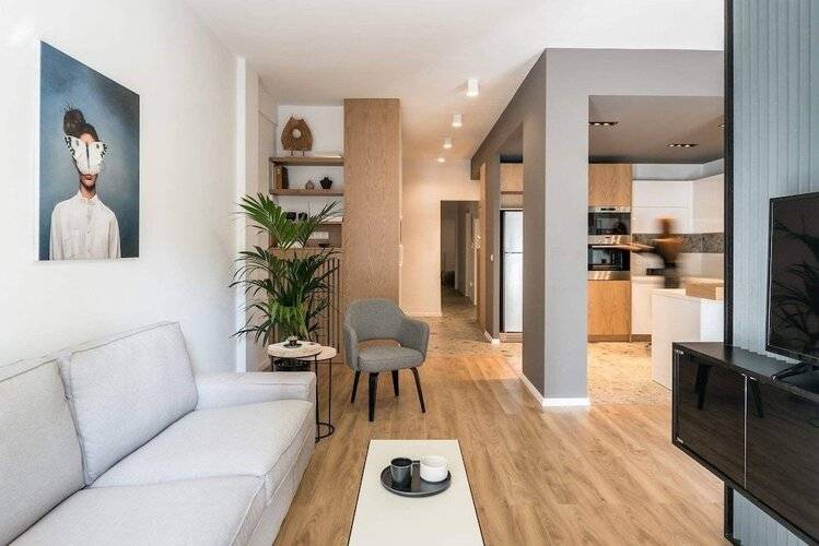 Central C&P Minimal Apartment