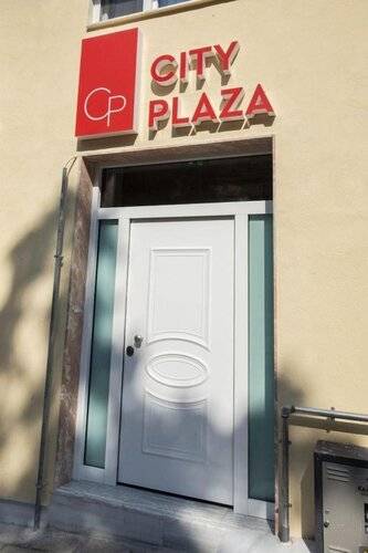 City Plaza Apartments & Rooms