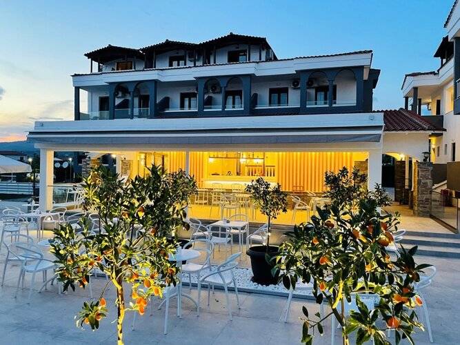 Acrotel Lily Ann Village