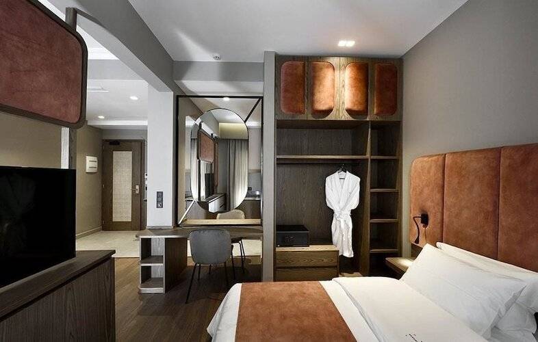 Roomore Apartments