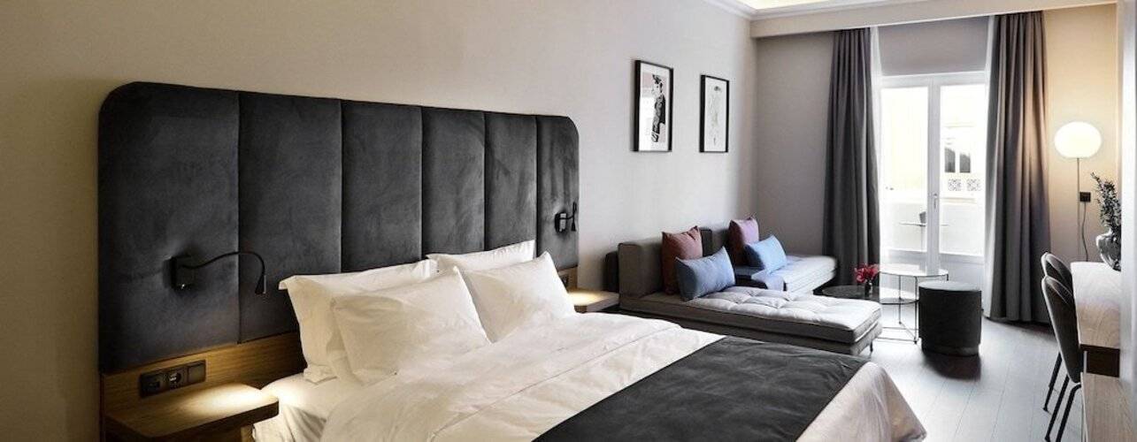 Roomore Apartments