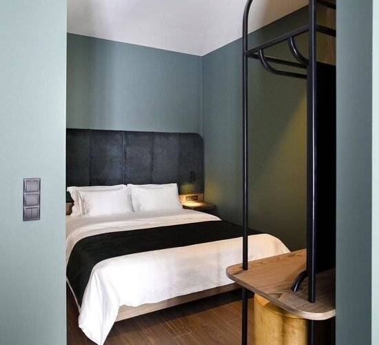 Roomore Apartments