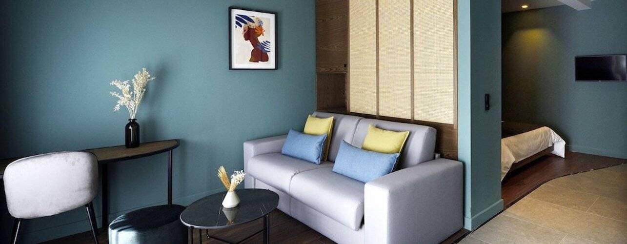 Roomore Apartments