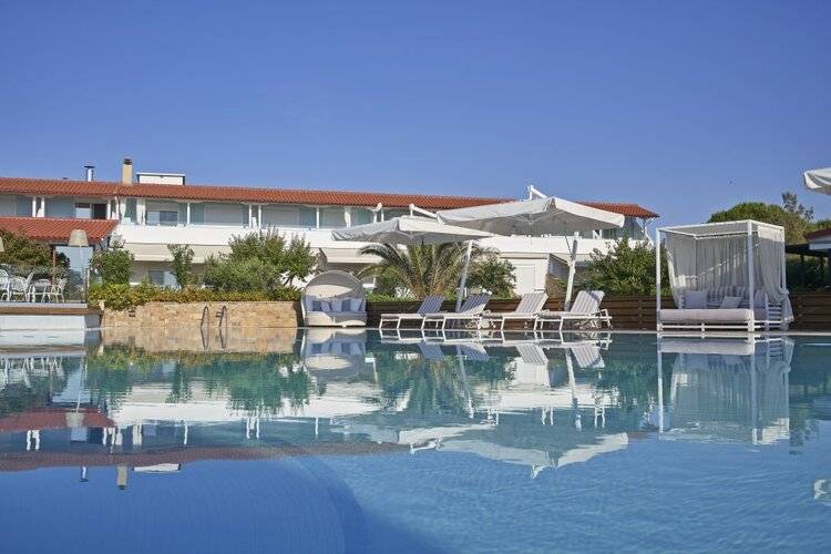 Antigoni Beach Resort