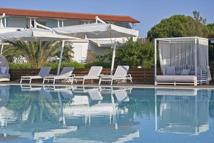 Antigoni Beach Resort