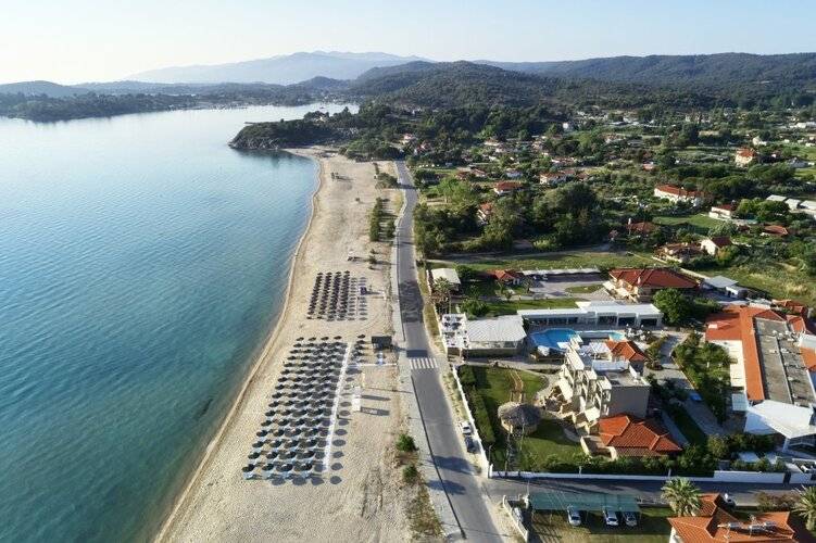 Antigoni Beach Resort