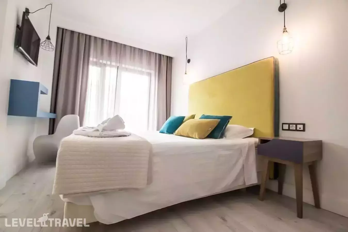 White Bottle Superior Apartments