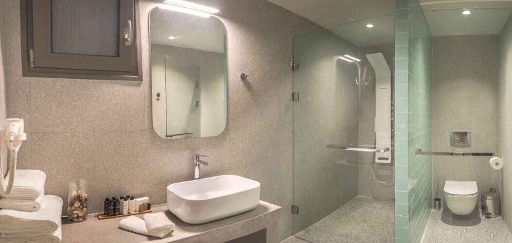 Eco Green Residences & Suites