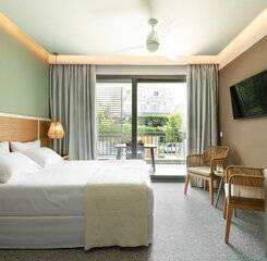 $item['hotel']['name']