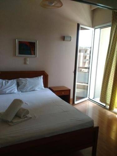 Glaros Hotel