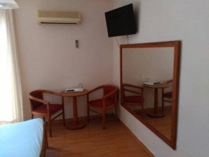 Glaros Hotel